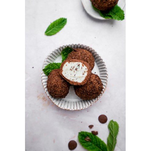 Mint Chocolate chip dough-chi Alternate Image