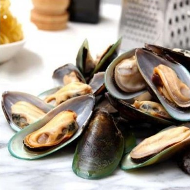 Half Shell Mussels