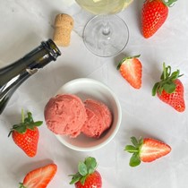 Prosecco & Strawberry Sorbet Alternate Image