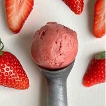 Prosecco & Strawberry Sorbet Alternate Image